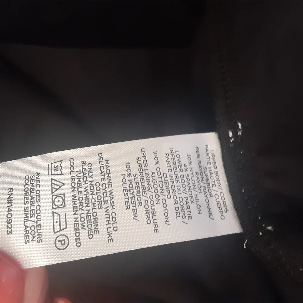 Black and White Sleeveless Maxi dress - Picture 6 of 8